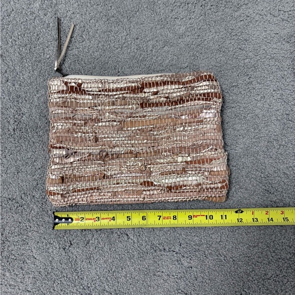 Ink & Alloy metallic rose gold zip clutch pouch bag - Picture 3 of 8